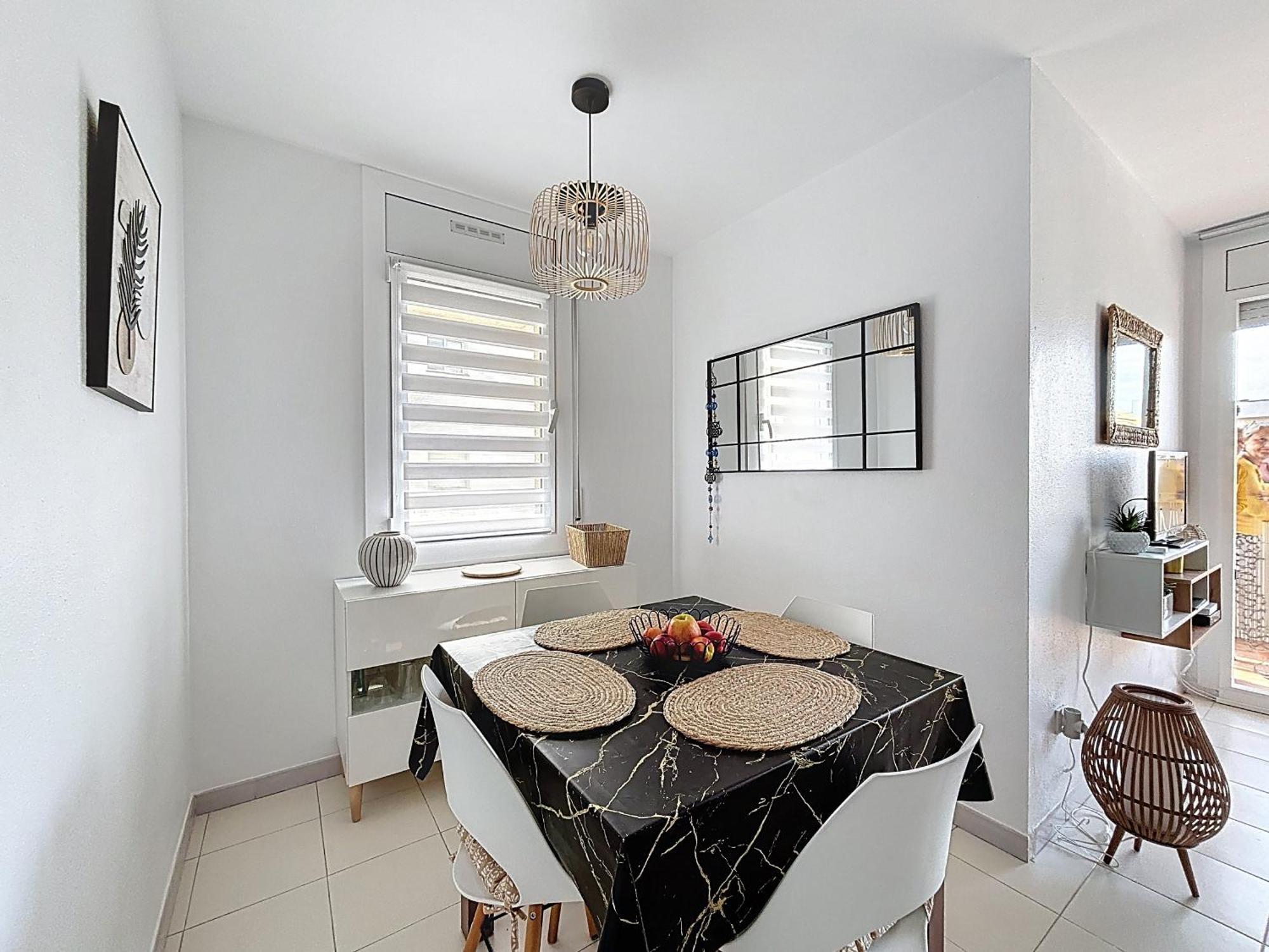 Sol Y Playa 4 1 Piso Muy Bonito Y Reformado Leilighet Roses Eksteriør bilde